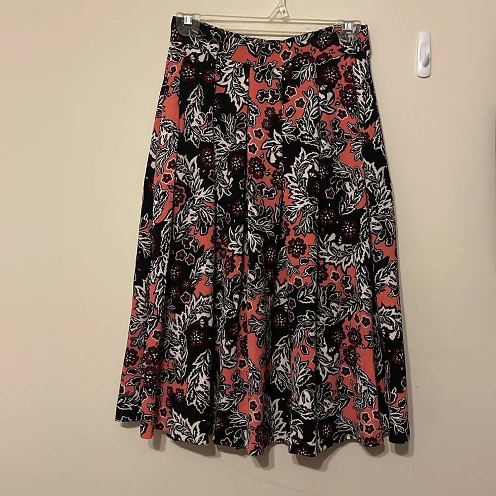 NWT floral print midi skirt- LAST CHANCE